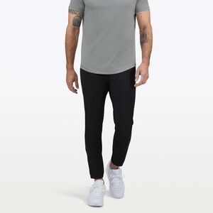 NWT Cuts Clothing AO Jogger - Black - Size M